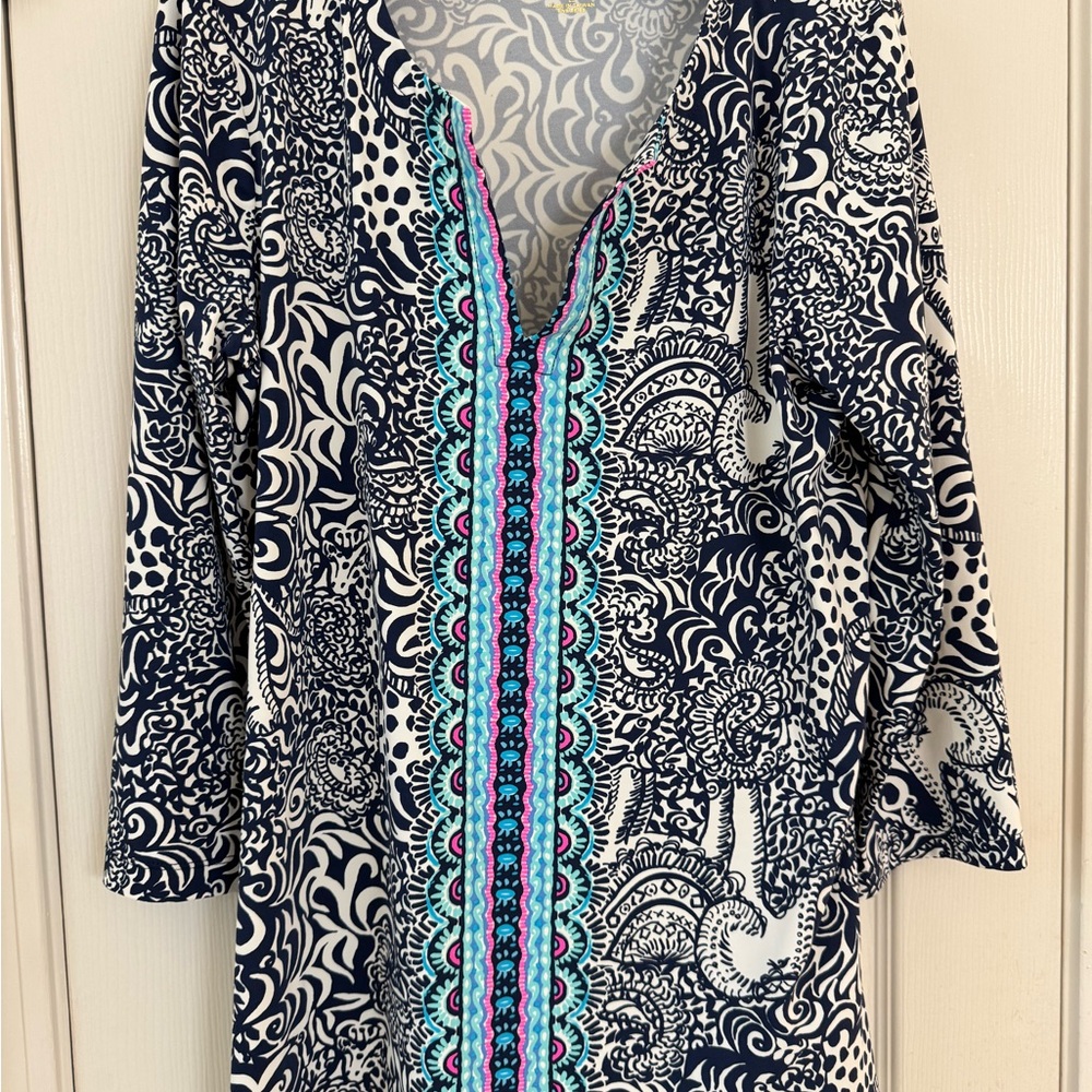 EUC Lilly Pulitzer Karina ChillyLilly Top, Size Large, Navy & White, Elephants